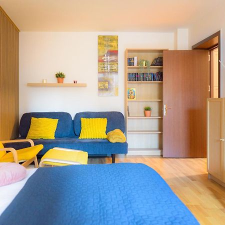 Downtown Apartment Boutique No1 Unirii Bukares Bagian luar foto